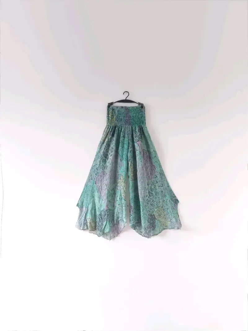 Pantalon larga bohemia verde con estampado floral