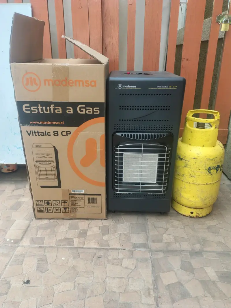 Estufa a gas Mademsa Vittale 8 CP en buen estado