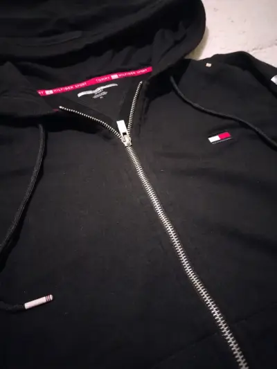 Polerón con capucha Tommy Hilfiger negro - miniatura 2