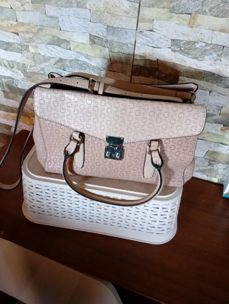 Cartera Guess original - 2