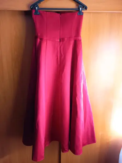 Vestido de fiesta rojo sin tirantes Michaelangelo - miniatura 2