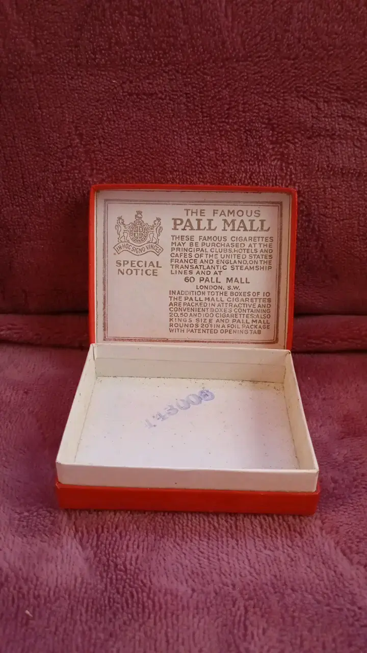 Caja vintage de cigarrillos Pall Mall - 1