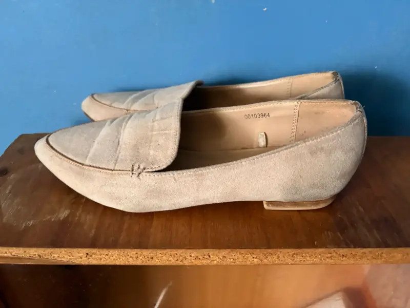 Mocasines beige de gamuza para mujer - 2