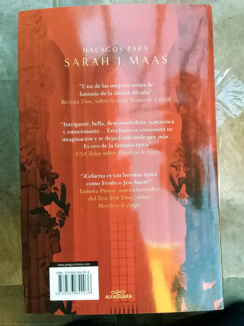 Libro 'Ciudad Medialuna' de Sarah J. Maas - 2
