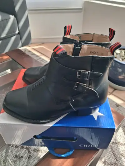 Manta niño talla 12 pantalon 12 y zapatos 33 - miniatura 2