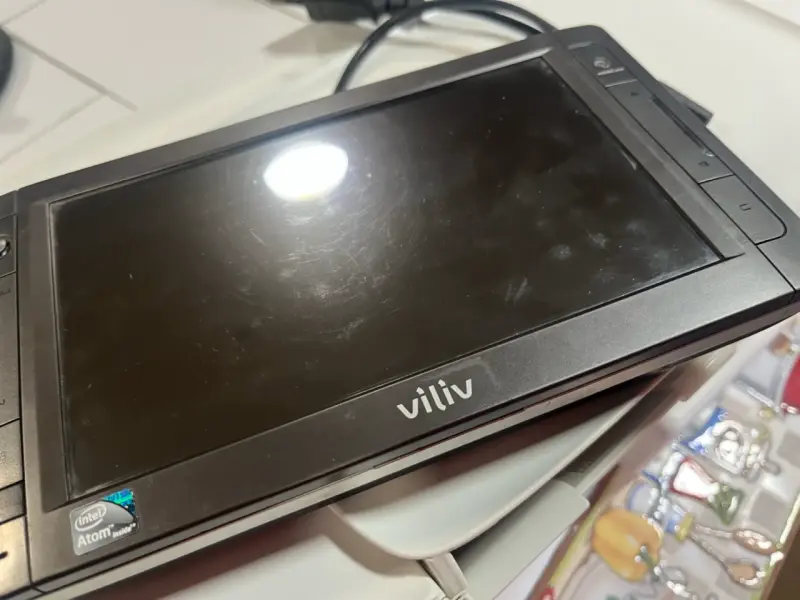 Tablet Viliv con pantalla táctil y Windows - 2