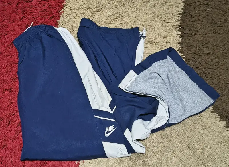 Pantalones deportivos Nike raquelado S - 2