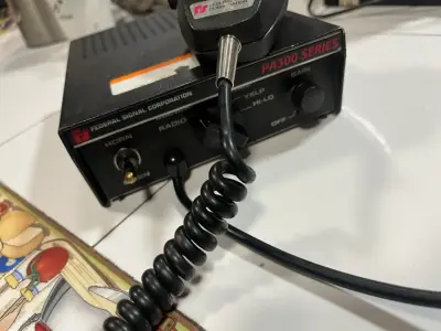 Sistema de megafonía Federal Signal PA300 Series - miniatura 1