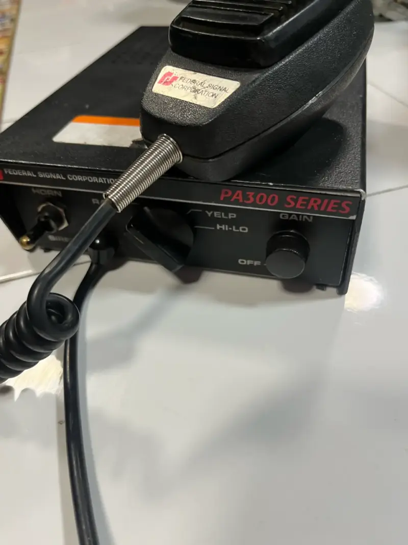 Sistema de megafonía Federal Signal PA300 Series - 2