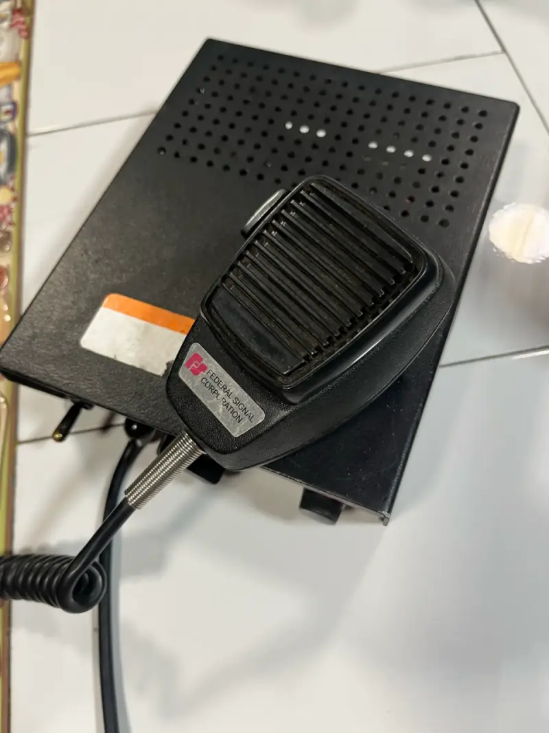 Sistema de megafonía Federal Signal PA300 Series - 3