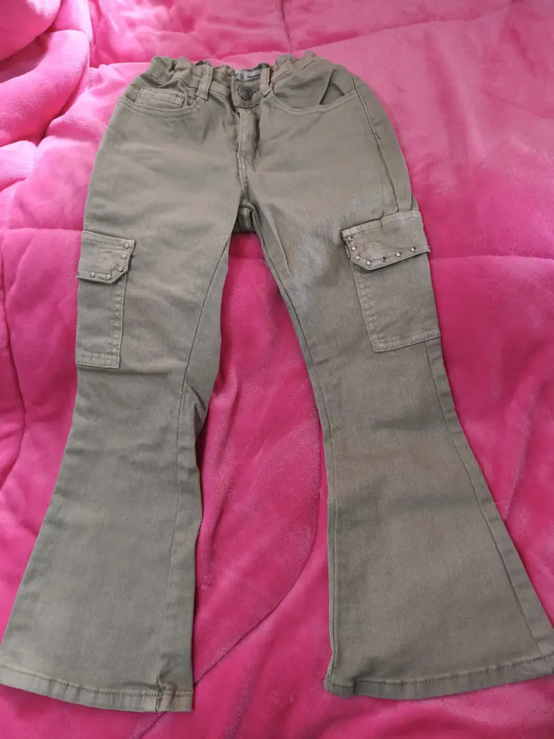 Jeans cargo para niña color caqui - 1