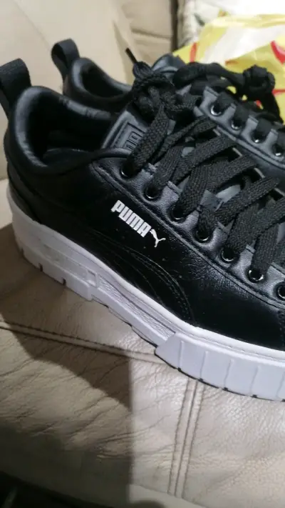 Zapatillas negras Puma para mujer - miniatura 2