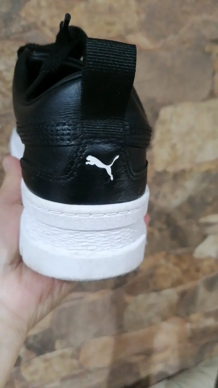 Zapatillas negras Puma para mujer - 4
