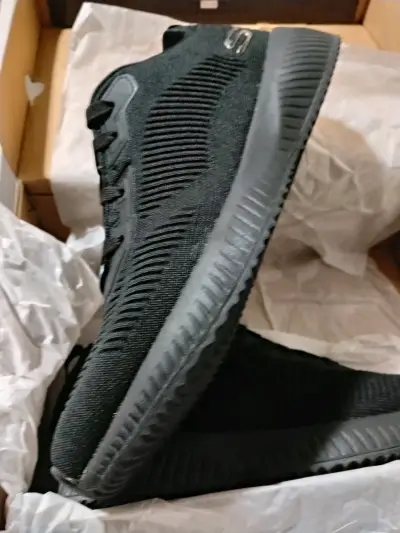 Zapatillas deportivas negras Skechers para hombre - miniatura 3
