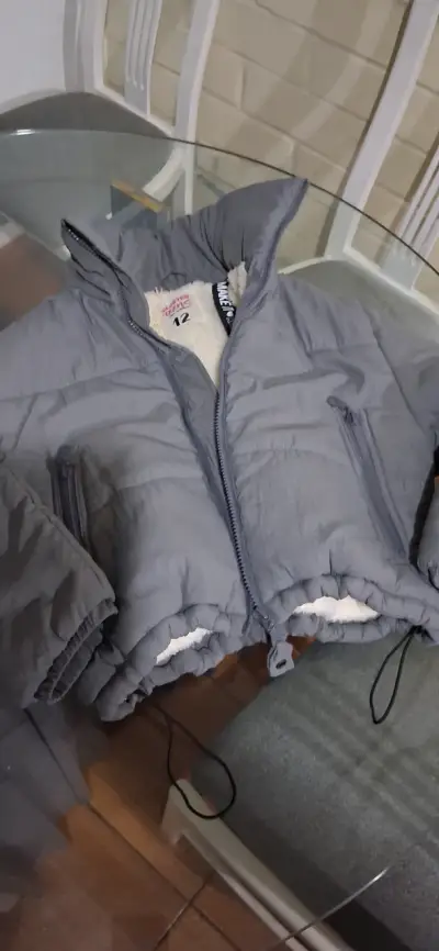 Chaqueta acolchada gris para niña talla 12 - miniatura 1