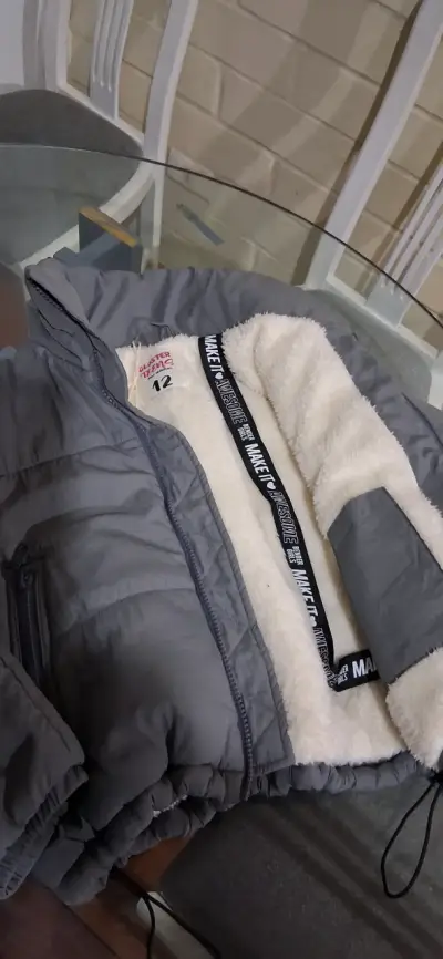 Chaqueta acolchada gris para niña talla 12 - miniatura 2