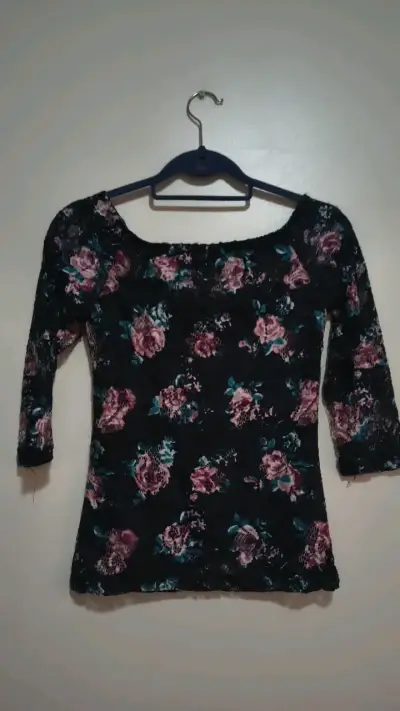 Blusa floral de encaje Freedom talla S - miniatura 2