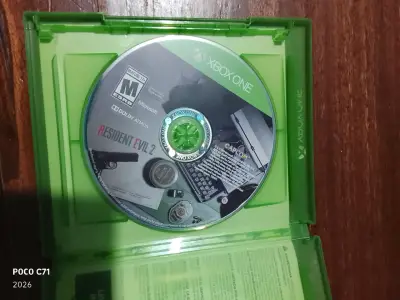 Juego Resident Evil 2 para Xbox One - miniatura 2