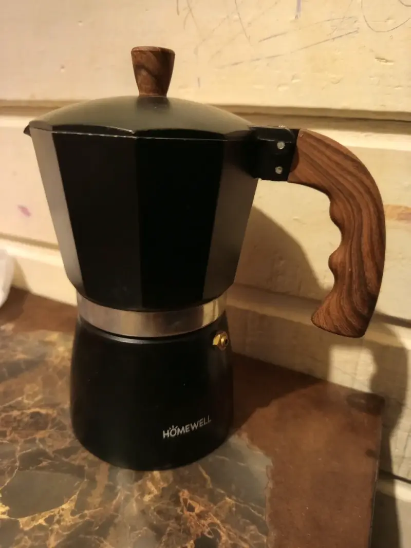 Cafetera Italiana Homewell Negra con Mango de Madera