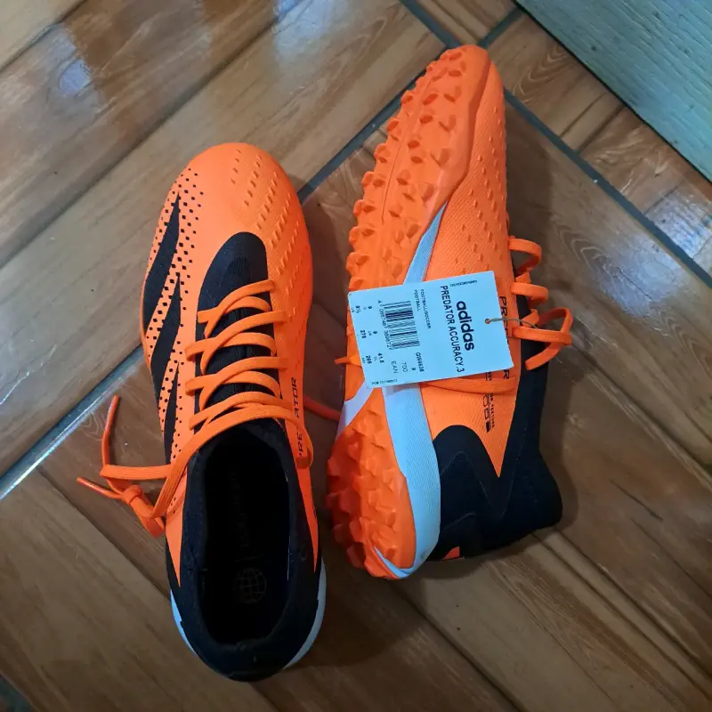 Zapatillas de fútbol Adidas Predator naranja y negro - 3