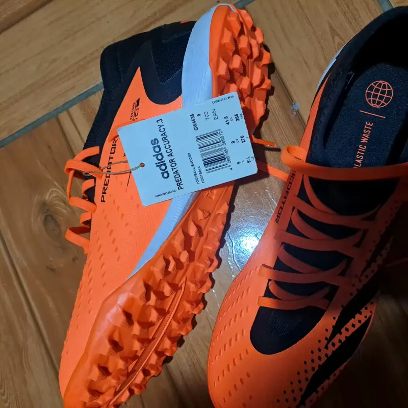 Zapatillas de fútbol Adidas Predator naranja y negro - 4
