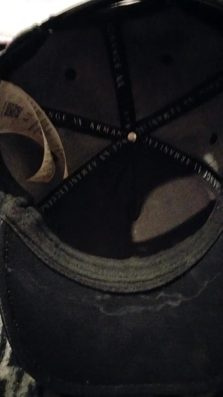 Gorra negra Armani Exchange con logo AX - 3