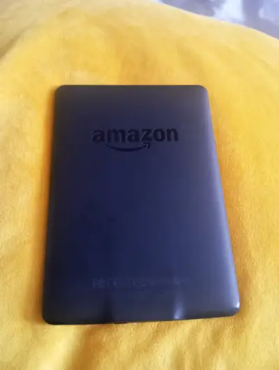 Amazon Kindle Paperwhite (6.ª Gen) 4GB + Cable de - miniatura 2