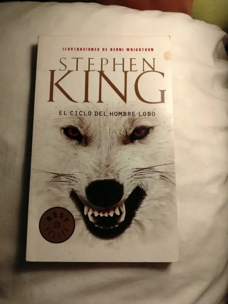 Libro 'El Ciclo del Hombre Lobo' de Stephen King - 1