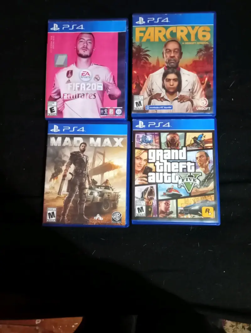 Consola PS4 con control y juegos incluidos - 2