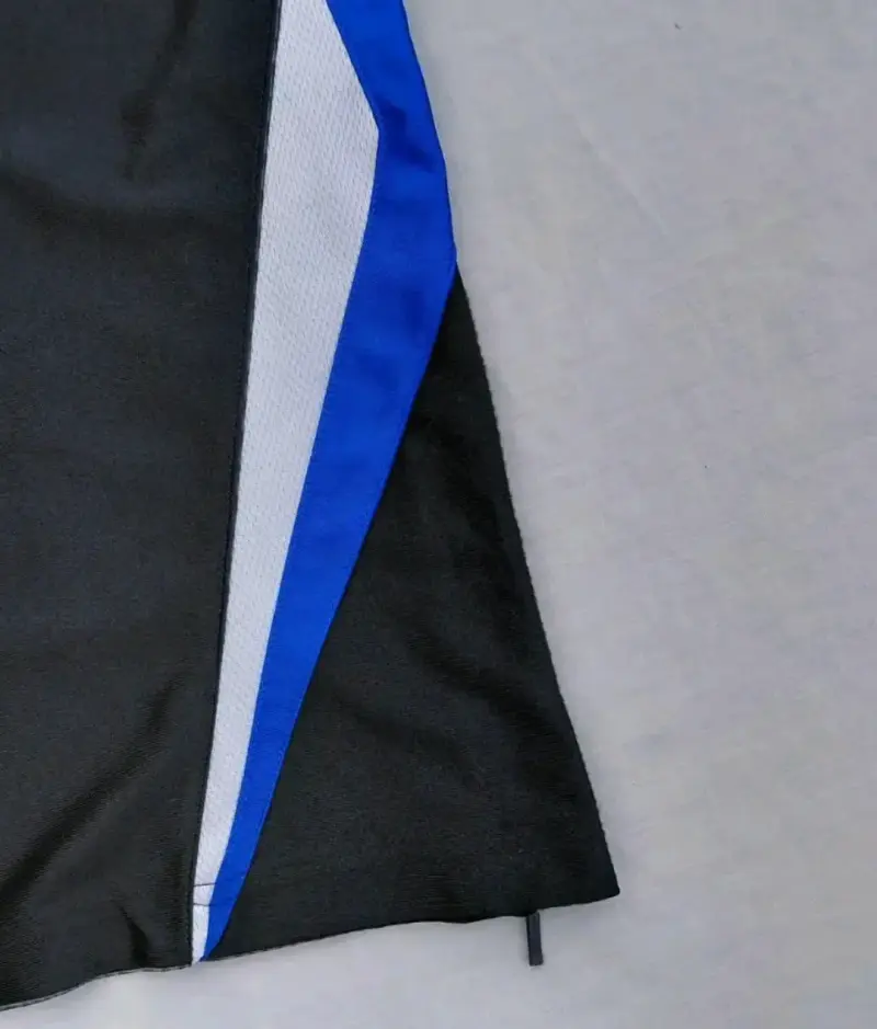 Pantalones deportivos Nike negros y azules - 3