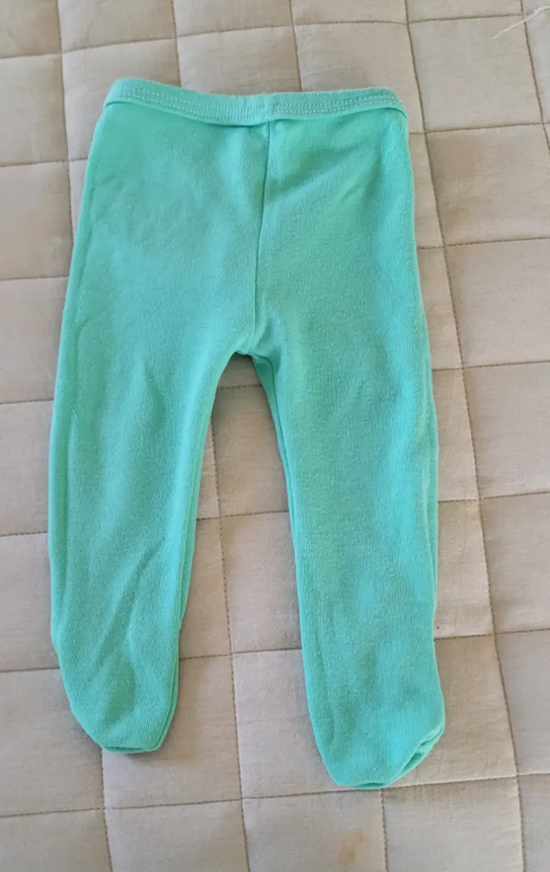 Ropa de bebé verde menta con pies - 3