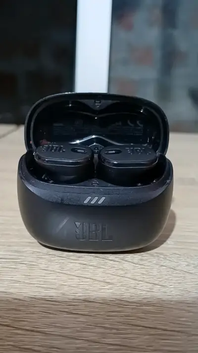 Audífonos inalámbricos JBL Tune Buds 2 negros - miniatura 2