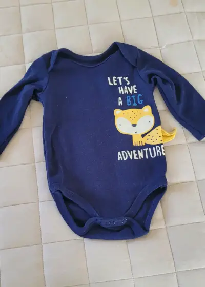 Conjunto de ropa para bebé con diseños variados - miniatura 3
