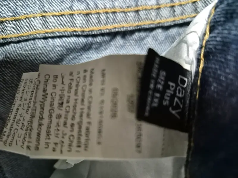 Jeans de mezclilla elásticos para mujer Dazy Plus - 3