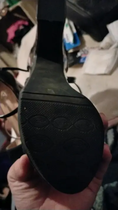 Sandalias de tacón negras para mujer - miniatura 5