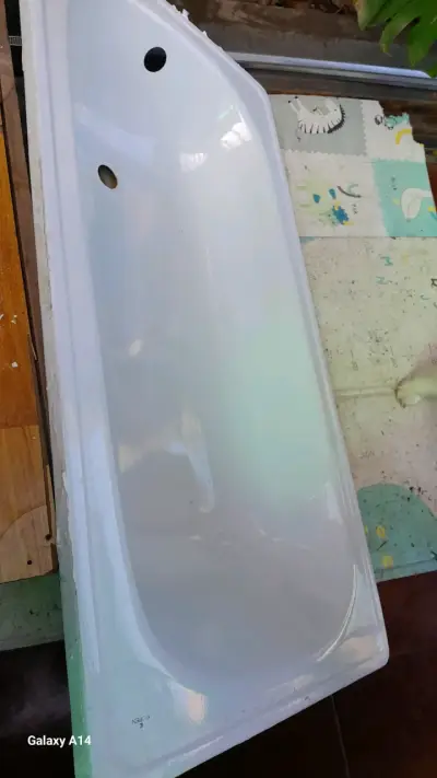 Tina de baño blanca de acero esmaltado - miniatura 1