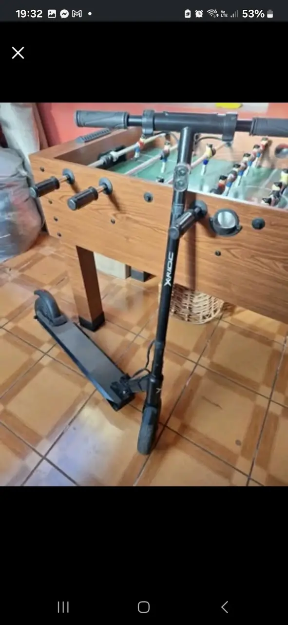 Scooter eléctrico plegable con cargador - 3