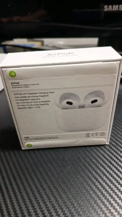 Apple AirPods con estuche de carga MagSafe - miniatura 3