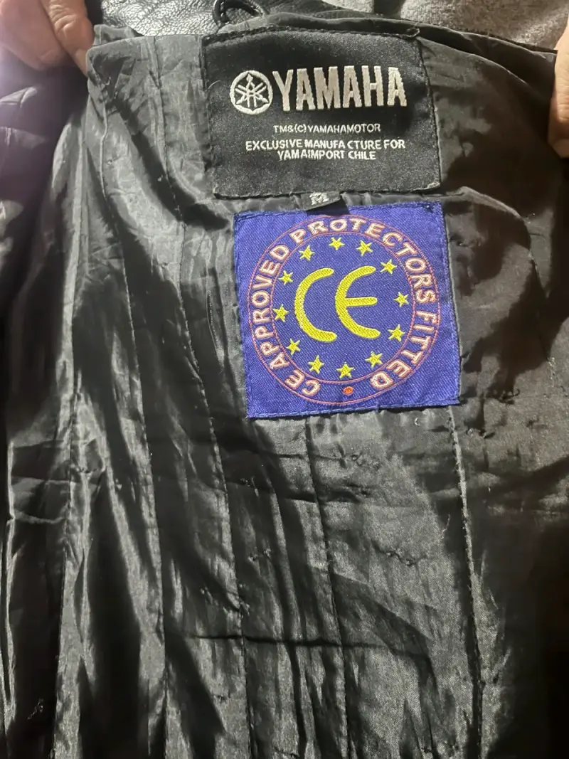 Chaqueta de cuero negra Yamaha para motociclista - 3