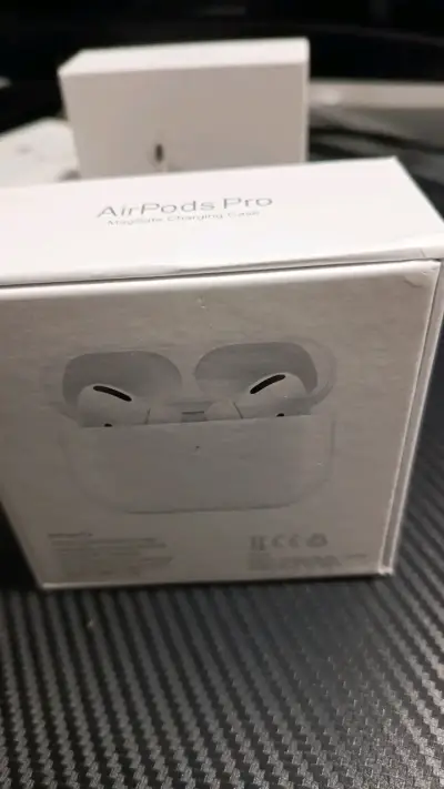 Apple AirPods Pro con Estuche de Carga MagSafe - miniatura 3