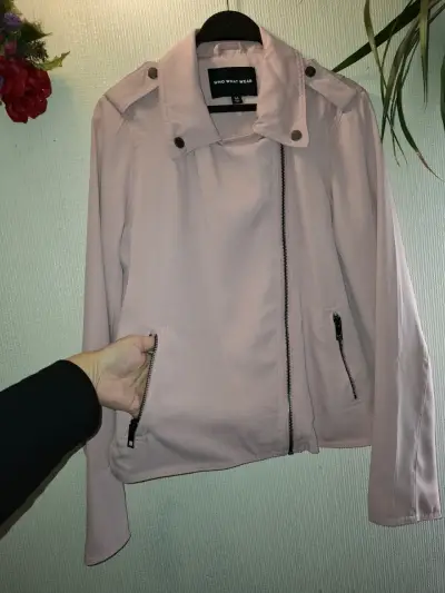 Chaqueta rosa Who What Wear con cierre - miniatura 1