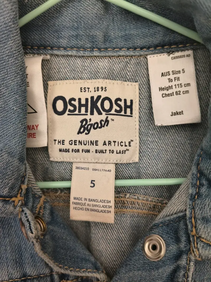 Chaqueta de jean para niños. Marca OshKosh - 2