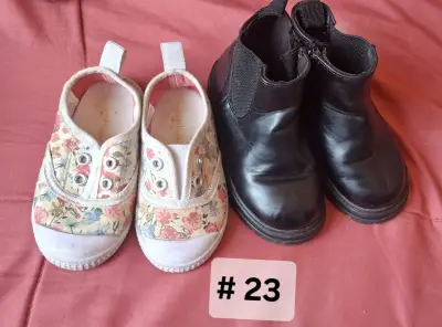 Lote de zapatos infantiles talla 23 y 25 - miniatura 2