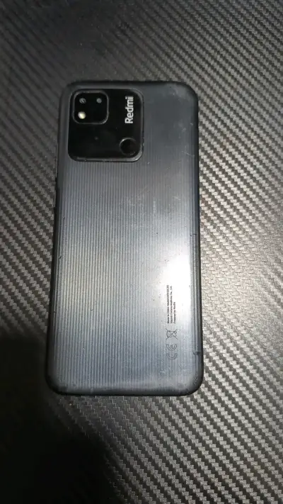 Teléfono Xiaomi Redmi 10A con pantalla rota - miniatura 2