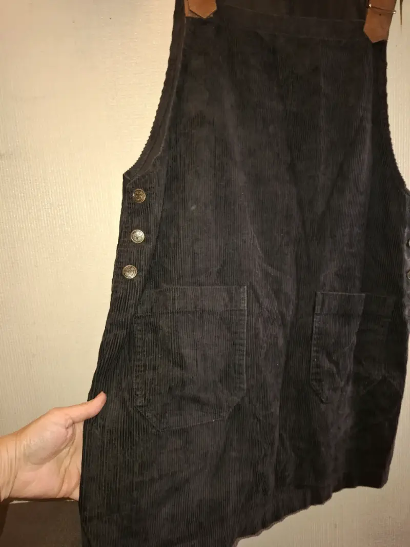 Jardinera vestido negro con tirantes ajustables - 3