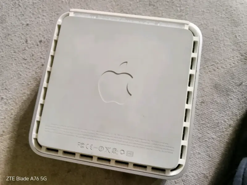 Router Apple AirPort en buen estado del 2009 - 1