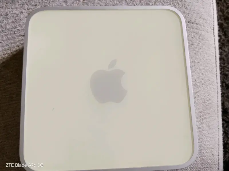 Router Apple AirPort en buen estado del 2009 - 2