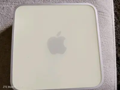 Router Apple AirPort en buen estado del 2009 - miniatura 2