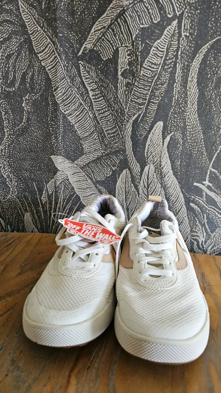 Zapatillas Vans blancas nuevas talla 40 - 1