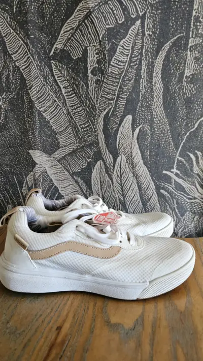 Zapatillas Vans blancas nuevas talla 40 - miniatura 2